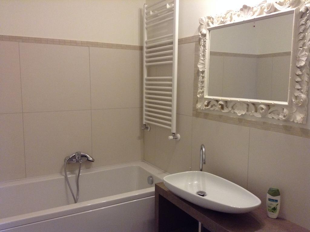 Casa Dexterhouse Vista Laguna Кіоджа Номер фото