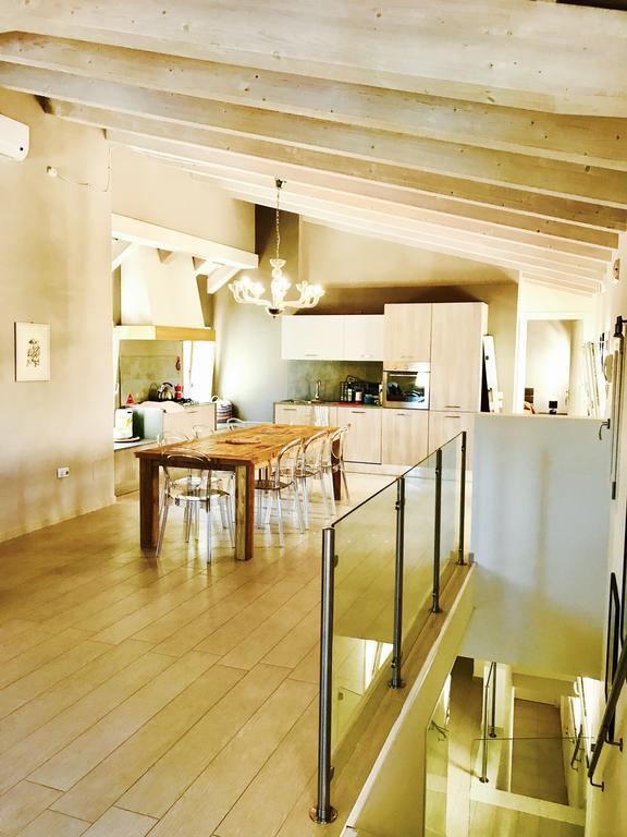 Casa Dexterhouse Vista Laguna Кіоджа Екстер'єр фото